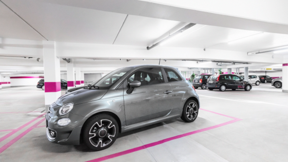 Auto mit DauerPark-Vertrag der OPG