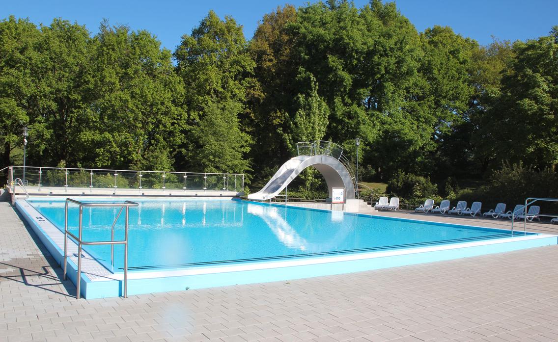 Der Kinder-Nichtschwimmerbereich im Außenbereich der Erlebniswelt