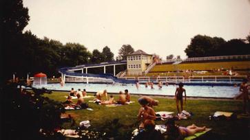 Liegefläche Moskaubad © Eigener Bestand, Fotograf: Unbekannt