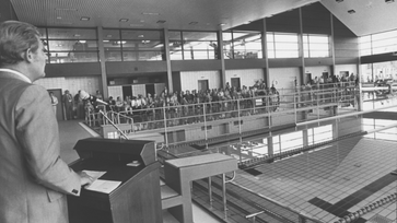 Eröffnung Schinkelbad © NLA OS, Slg 71, Nr. 328, Bild 7, Fotograf: Hartwig Fender