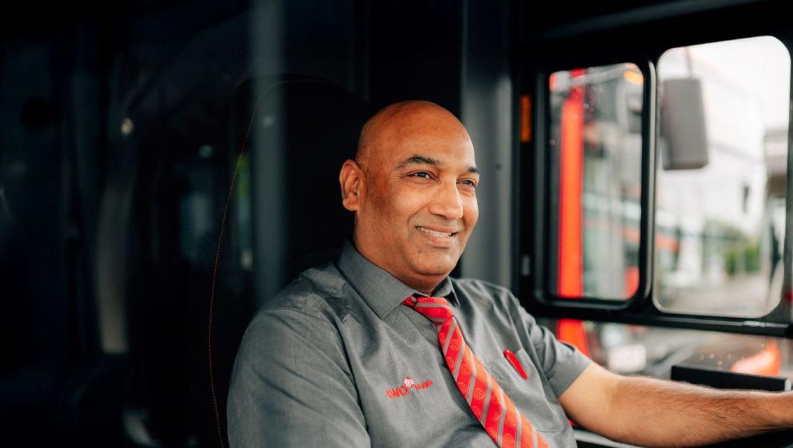 Busfahrer im Bus
