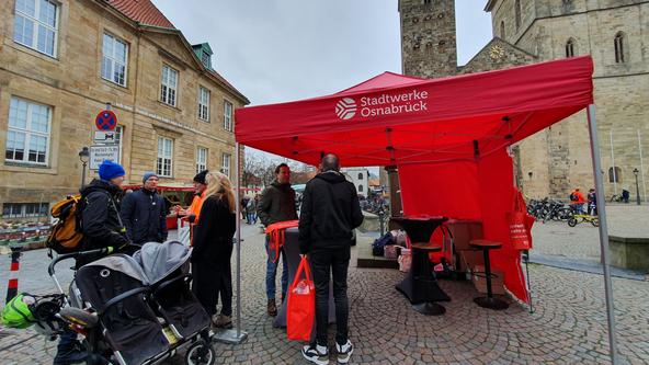 "SWO vor Ort" auf dem Wochenmarkt am Dom.