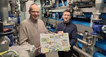 Der Osnabrücker Illustrator Martin Humbach (links) hat ein neues Kinderbuch des Ravensburger Verlags gestaltet. Hilfe bekam er von Alex Jost und seinem Team aus der SWO Netz.